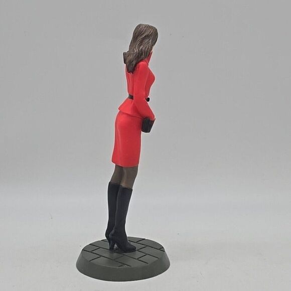 Hamilton Collection Kate Middleton Future Princess Gracious Visit Figurine - Picture 2 of 6